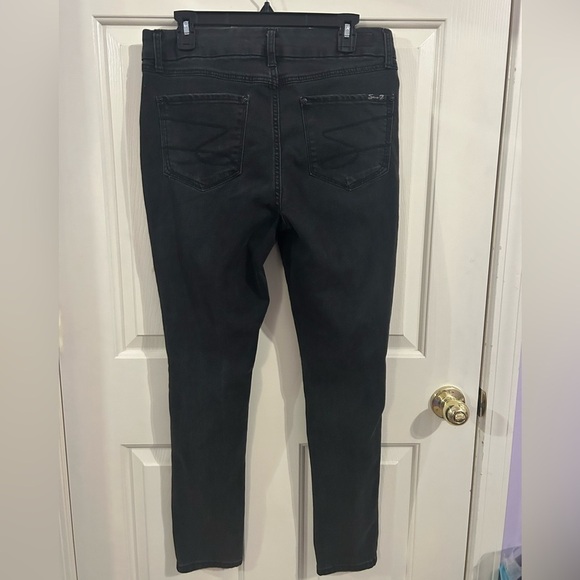 Seven7 Women’s Size 12 Black High Rise Tummyless Distressed Skinny Jeans - Picture 2 of 12